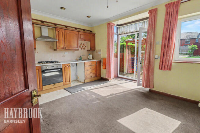2 bed Semi-Detached for sale Image 6