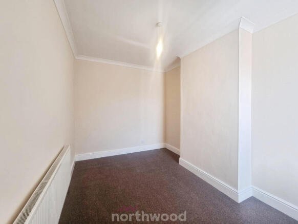 3 bed Terraced for sale Image 9