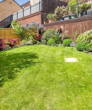 SEASONAL PICTURES OF THE GARDEN