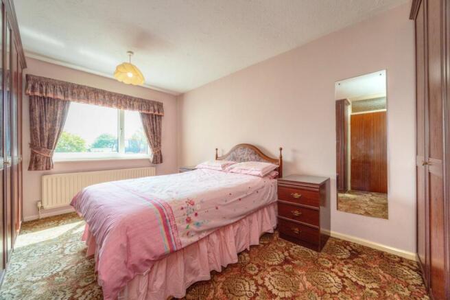 2 bed Detached Bungalow for sale Image 11