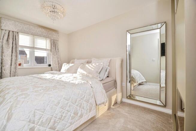3 bed Semi-Detached for sale Image 10