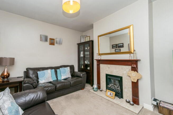 3 bed Semi-Detached for sale Image 10