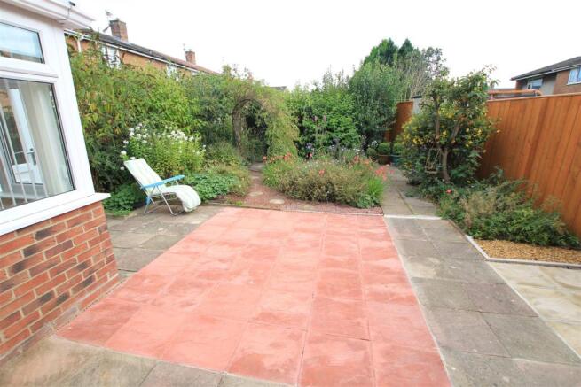 Rear Garden (2).JPG