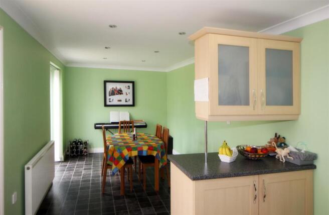 2006_Lapwing Road.jp
