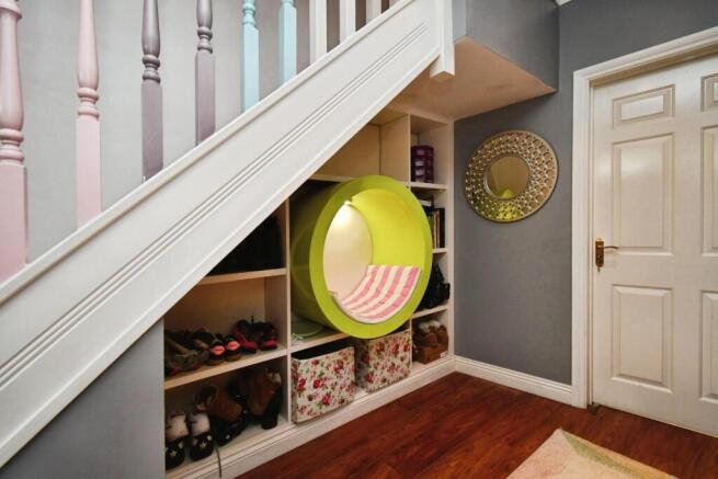 4 bed Terraced for sale Image 7