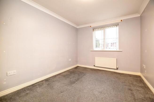 2 bed Ground Flat for sale Image 6