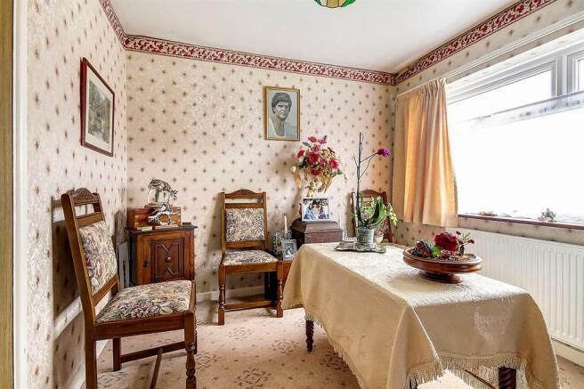 Dining Room/bedroom 2