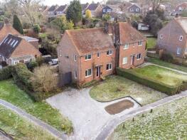 25, Medway, Crawley RH10 4NR