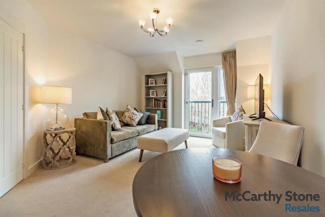 8687839-interior16-800.jpg