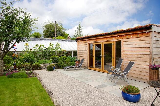 Garden studio and gr