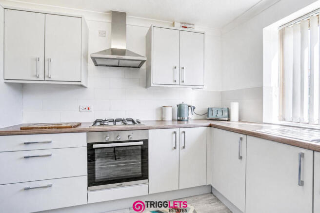2 bed Bungalow for sale Image 4