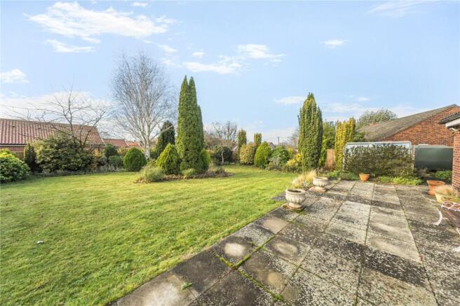 Walnut Close, Hopton, Diss, Suffolk, IP22 photo 3