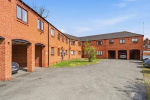 8, Astwood Court, Tintern Avenue, Worcester WR3 8QX