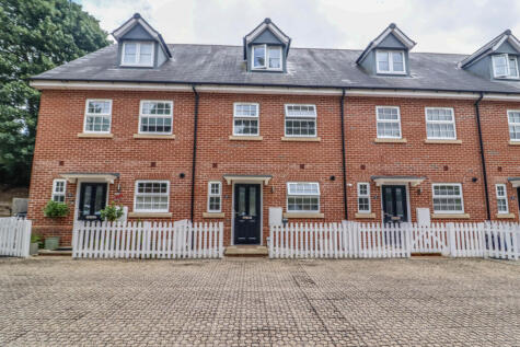 McDowell Mews, Halstead, CO9