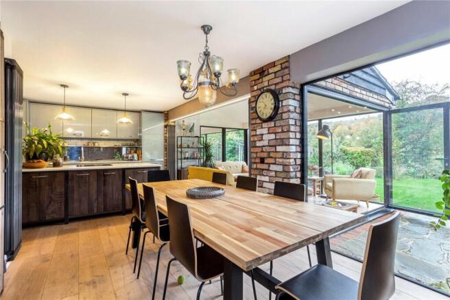 Dining/Kitchen
