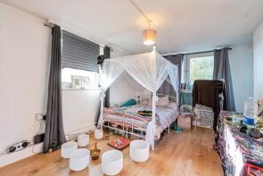1, Newbury House, Partridge Way, Wood Green, London N22 8DX