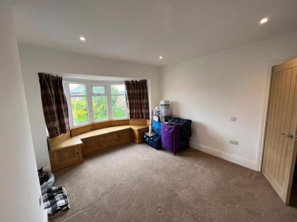 3 bed Semi-Detached for sale Image 12