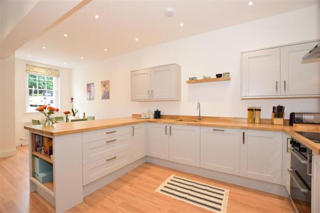 Kitchen/Dining Area