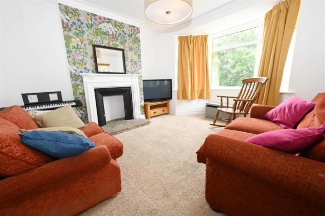 3 bed Semi-Detached for sale Image 5