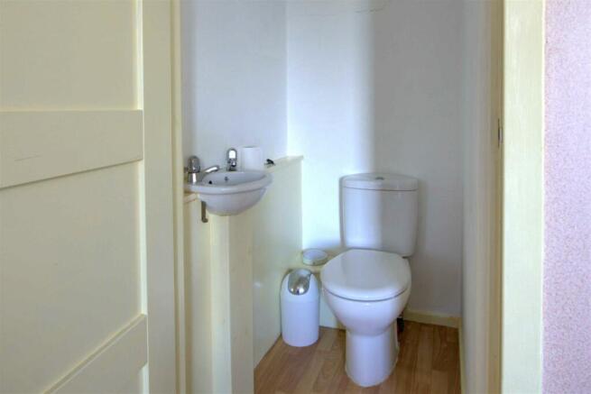 BEDROOM 1 CLOAKROOM