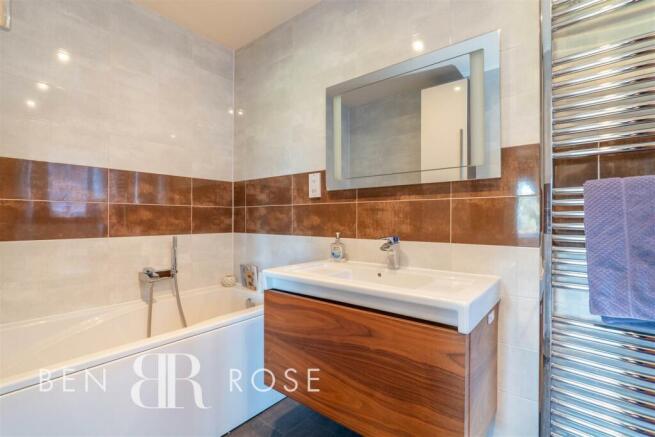 Master Ensuite