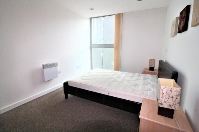 1 bed Apartment to rent Image 6