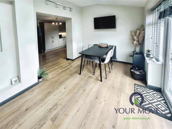 3 bed Semi-Detached to rent Image 8