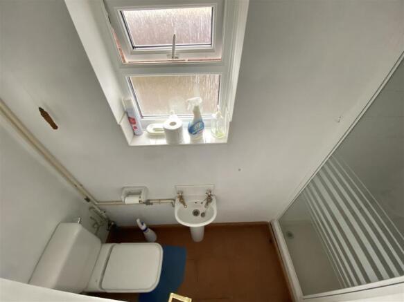 Additional Shower Room