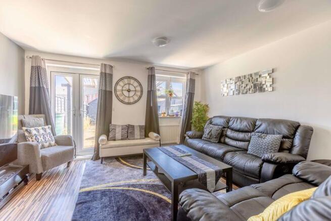 Lounge / Dining room