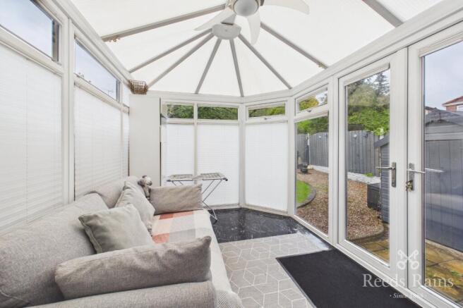 3 bed Semi-Detached for sale Image 10