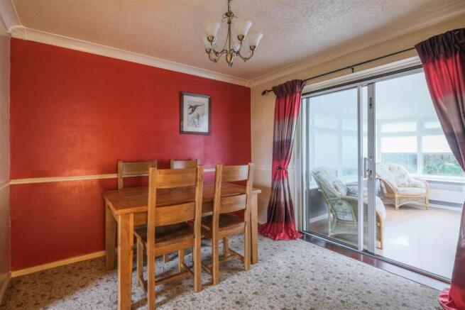 3 bed Semi-Detached for sale Image 6