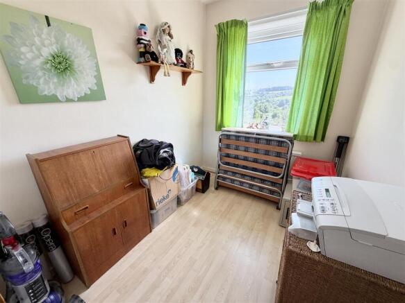 3 bed Semi-Detached for sale Image 11