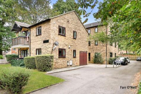 Epping New Road, Buckhurst Hill, IG9