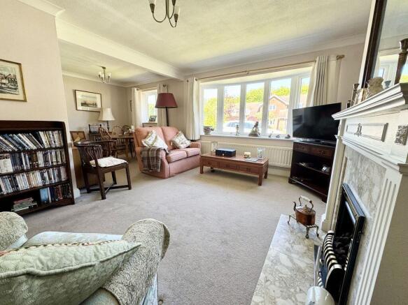 Open Plan Lounge-Dining Room