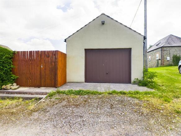 Garage.jpg