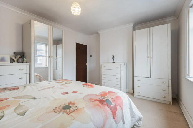 2 bed Semi-Detached for sale Image 11