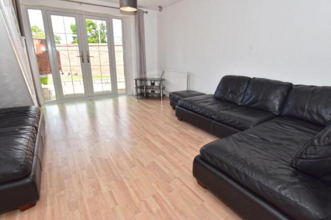 Sitting/Dining Room