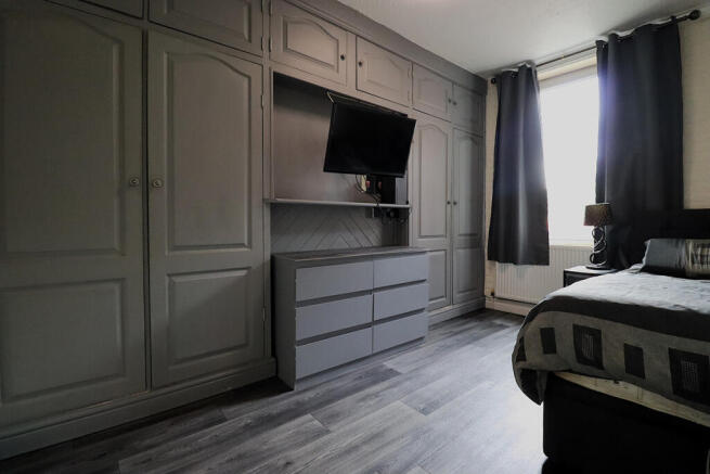 4 bed Town House for sale Image 12