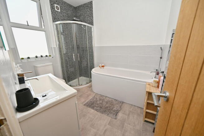 2 bed Terraced for sale Image 10