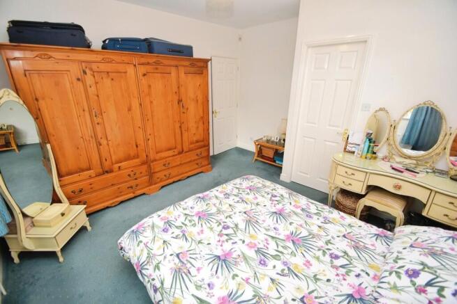 3 bed Detached Bungalow for sale Image 12