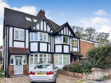 Walton Road, West Molesey