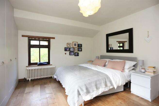 1 Septima Cottages Bed 1 (3).JPG