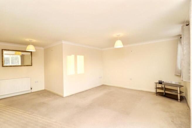 2 bed Apartment for sale Image 7