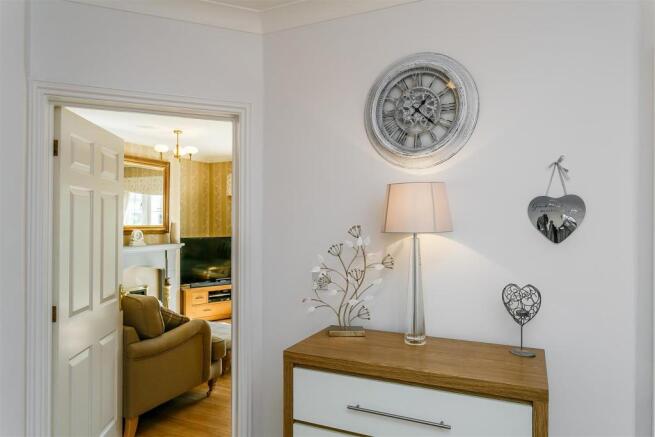 8309336-interior24.jpg