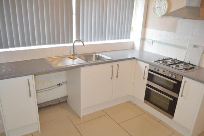 Kitchen 1 (Medium).JPG