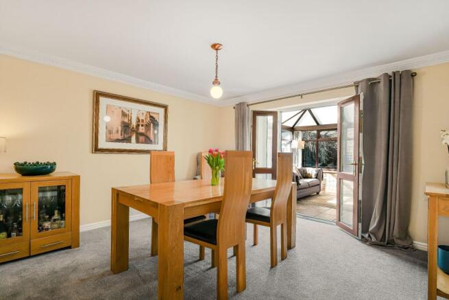 4 bed Detached for sale Image 8
