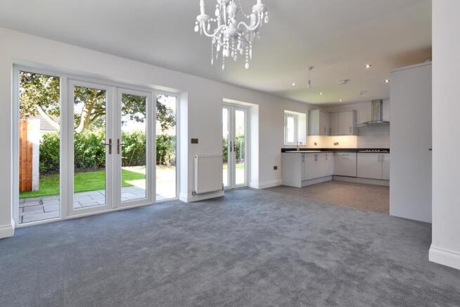 LIVING / DINING KITCHEN