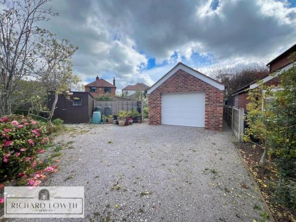 Detached Garage & Parking