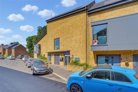 Heathfield Square, Wandsworth, London, SW18