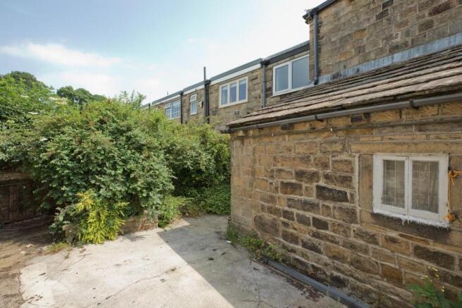 3 bed Semi-Detached for sale Image 11
